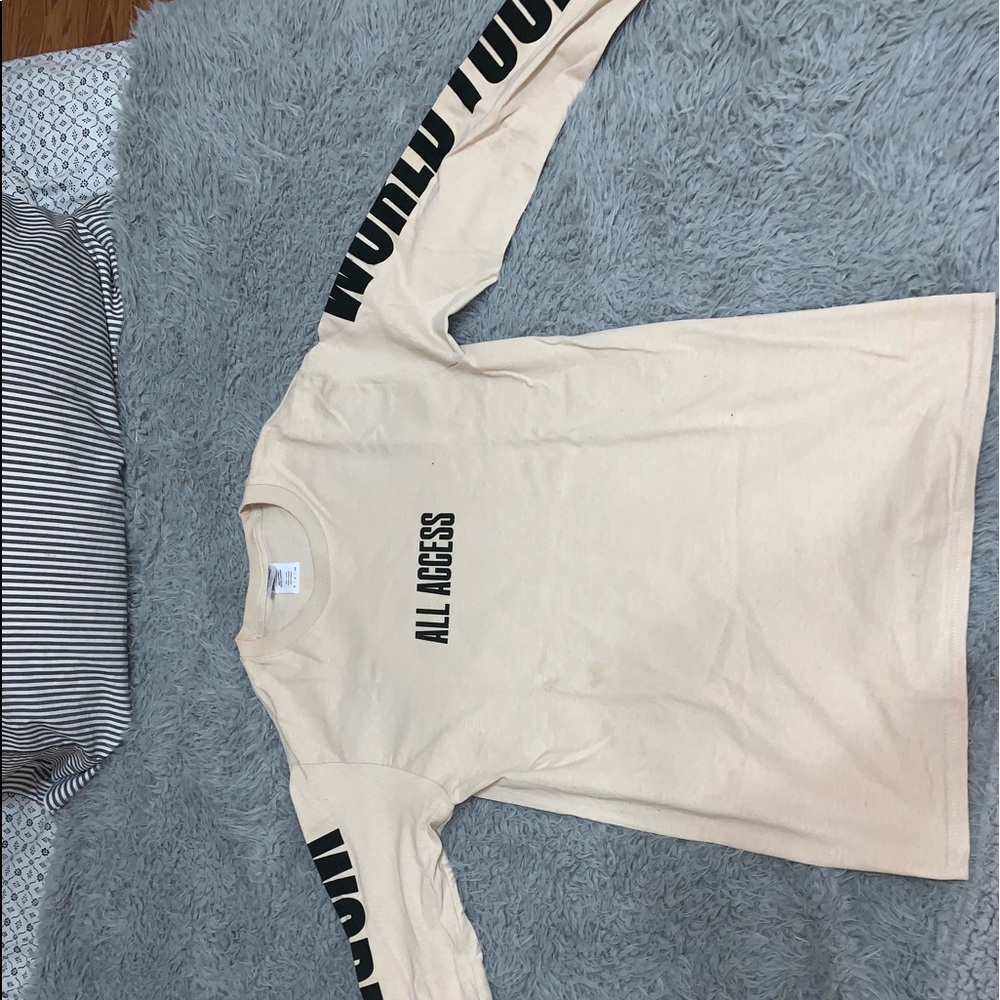 Purpose tour long sleeve Tee size small